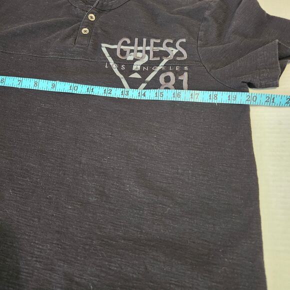 GUESS Los Angeles Men's Henley T-Shirt Embroidered Black Medium Casual Graphic - Picture 8 of 10